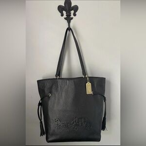 *** SOLD ***COACH Andy Tote Bag Horse & Carriage Black Pebble Leather Gold CA200
